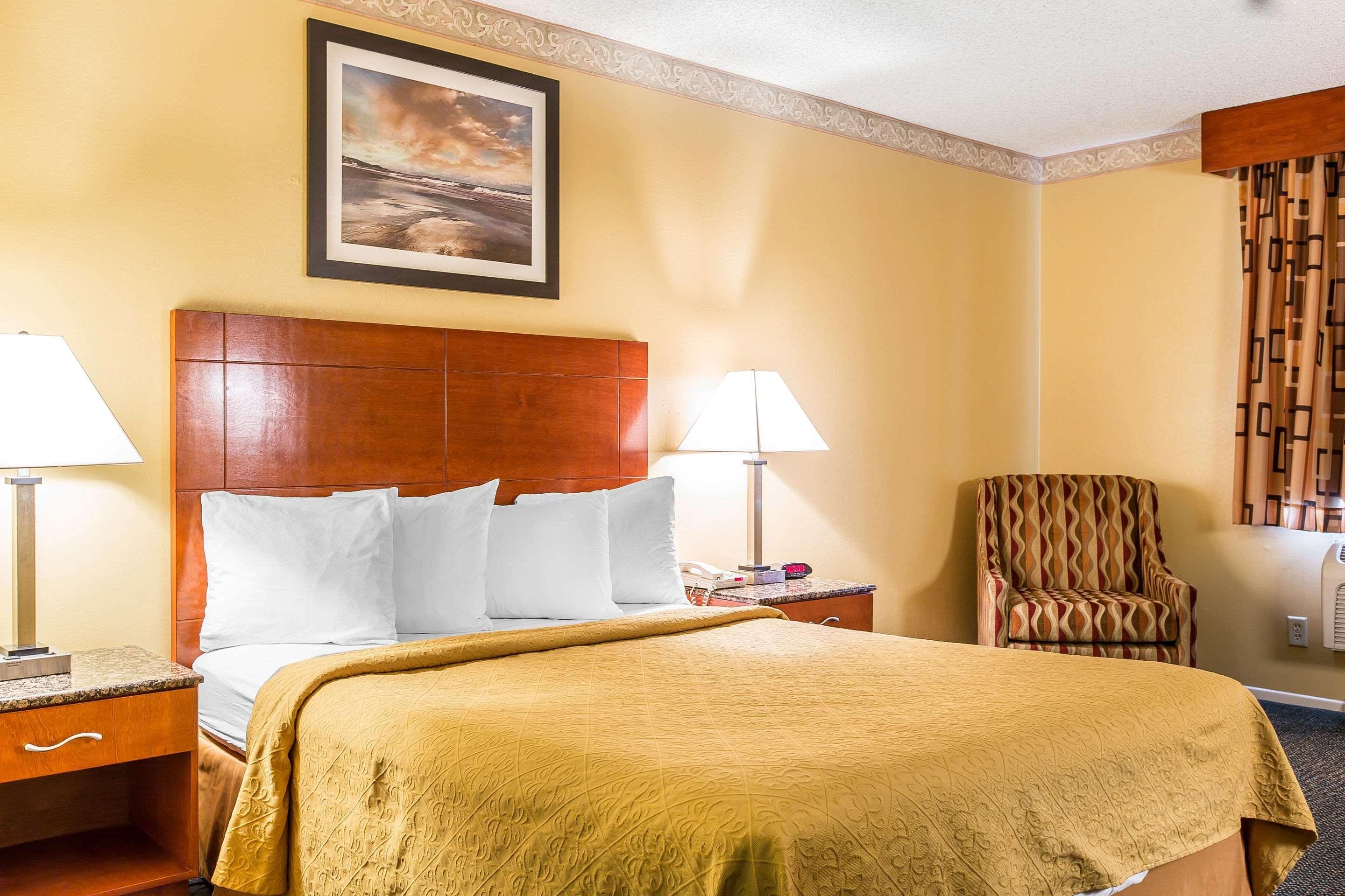 Quality Inn & Suites Camarillo-Oxnard Dış mekan fotoğraf