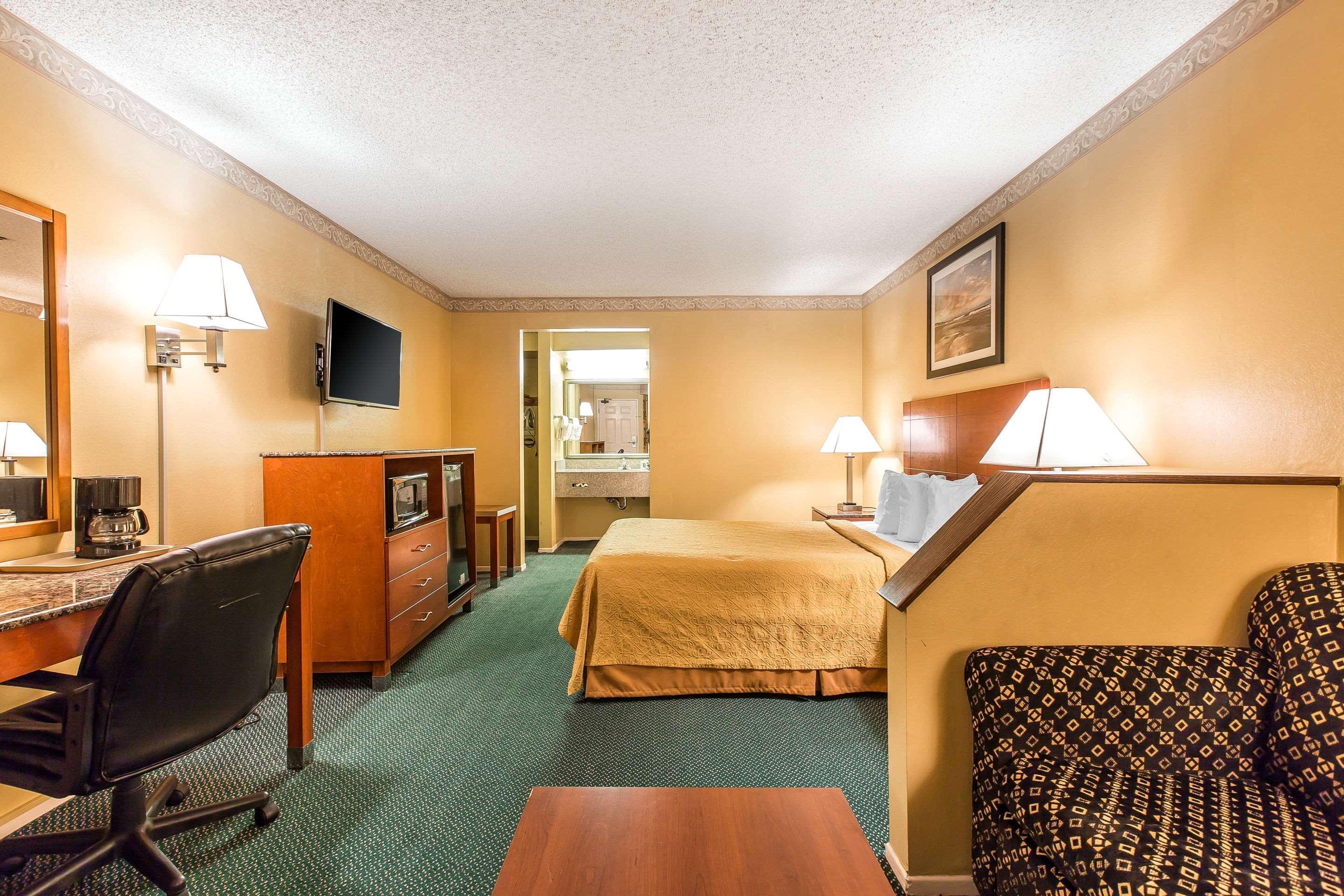 Quality Inn & Suites Camarillo-Oxnard Dış mekan fotoğraf