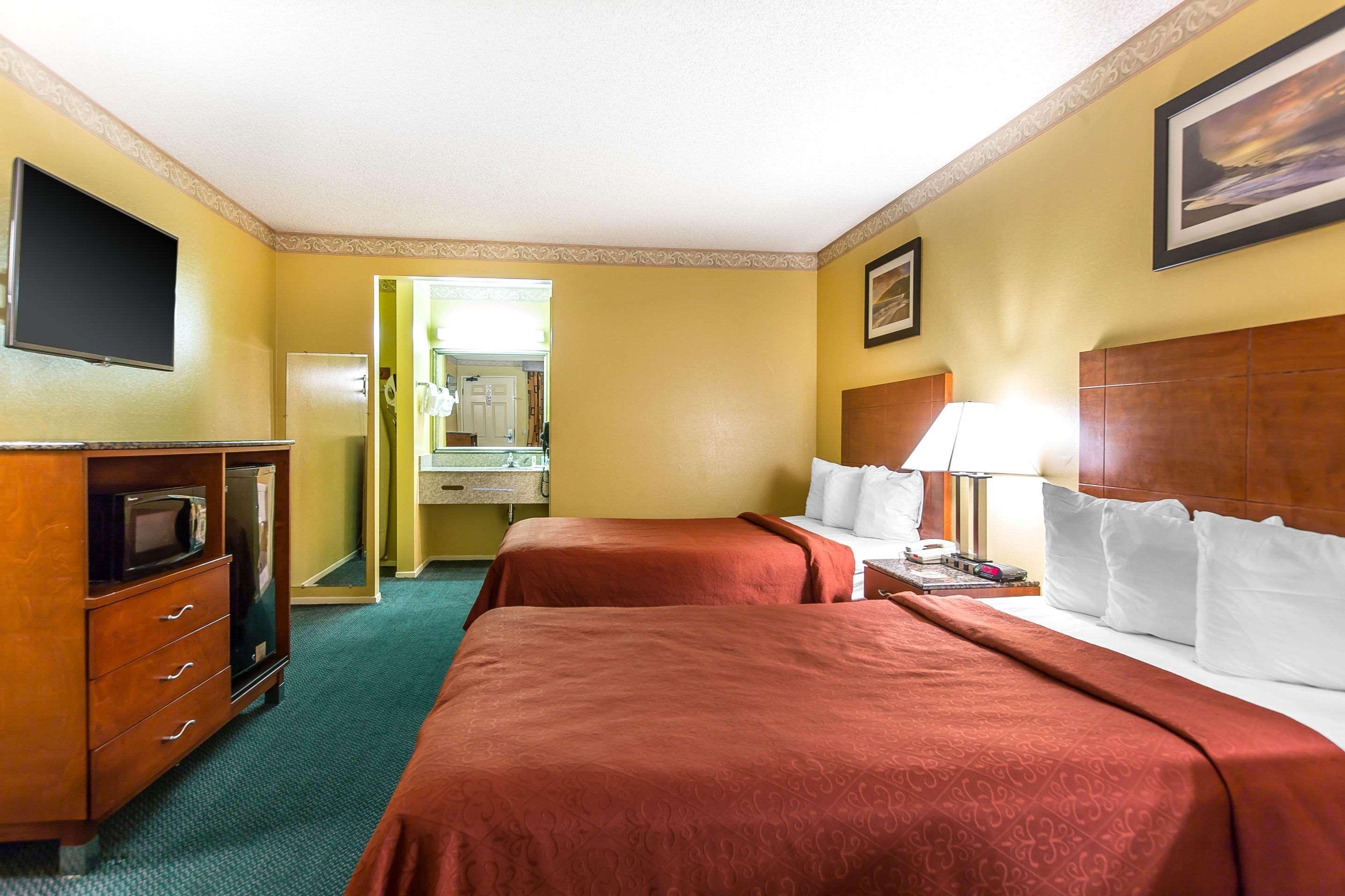 Quality Inn & Suites Camarillo-Oxnard Dış mekan fotoğraf
