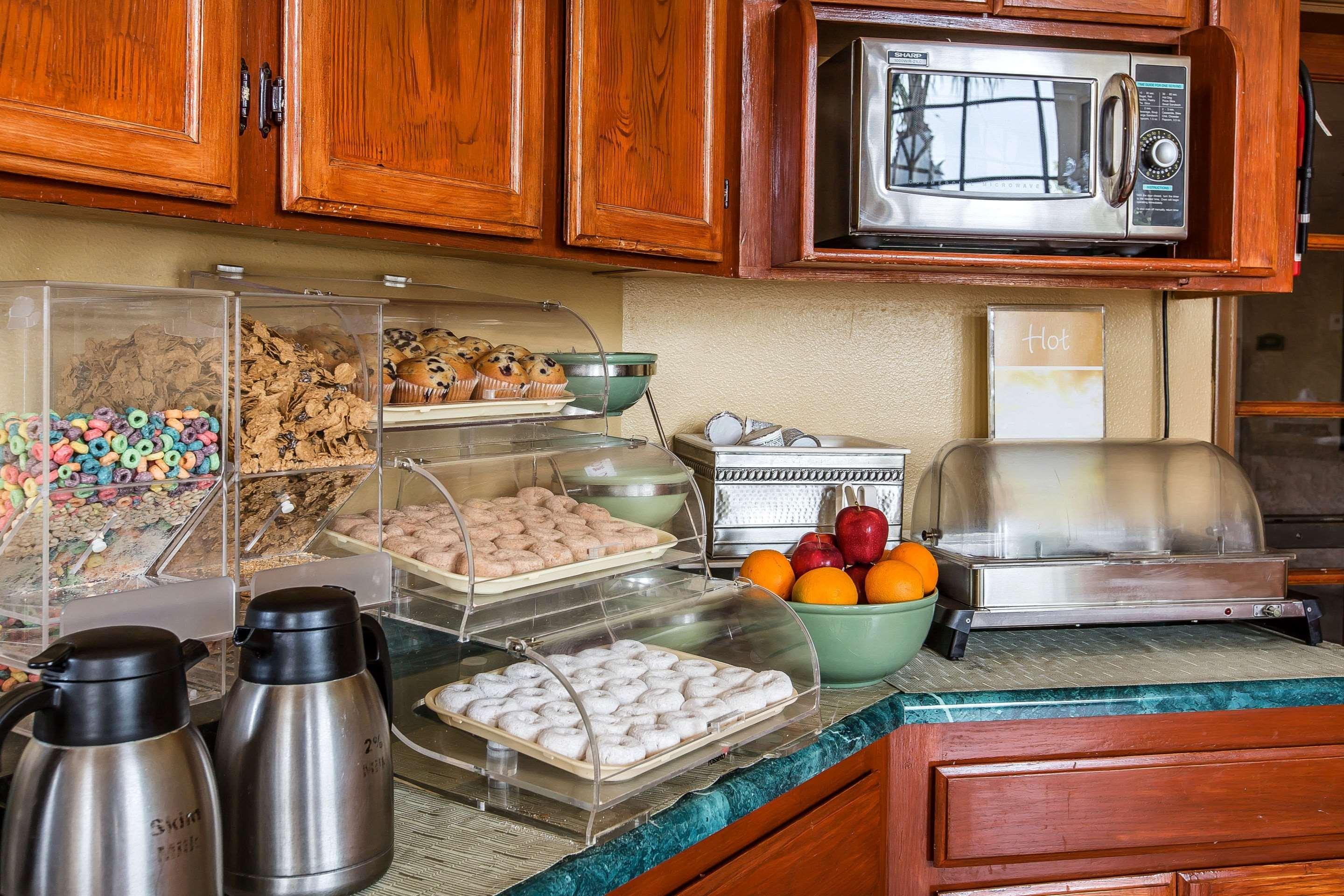 Quality Inn & Suites Camarillo-Oxnard Dış mekan fotoğraf