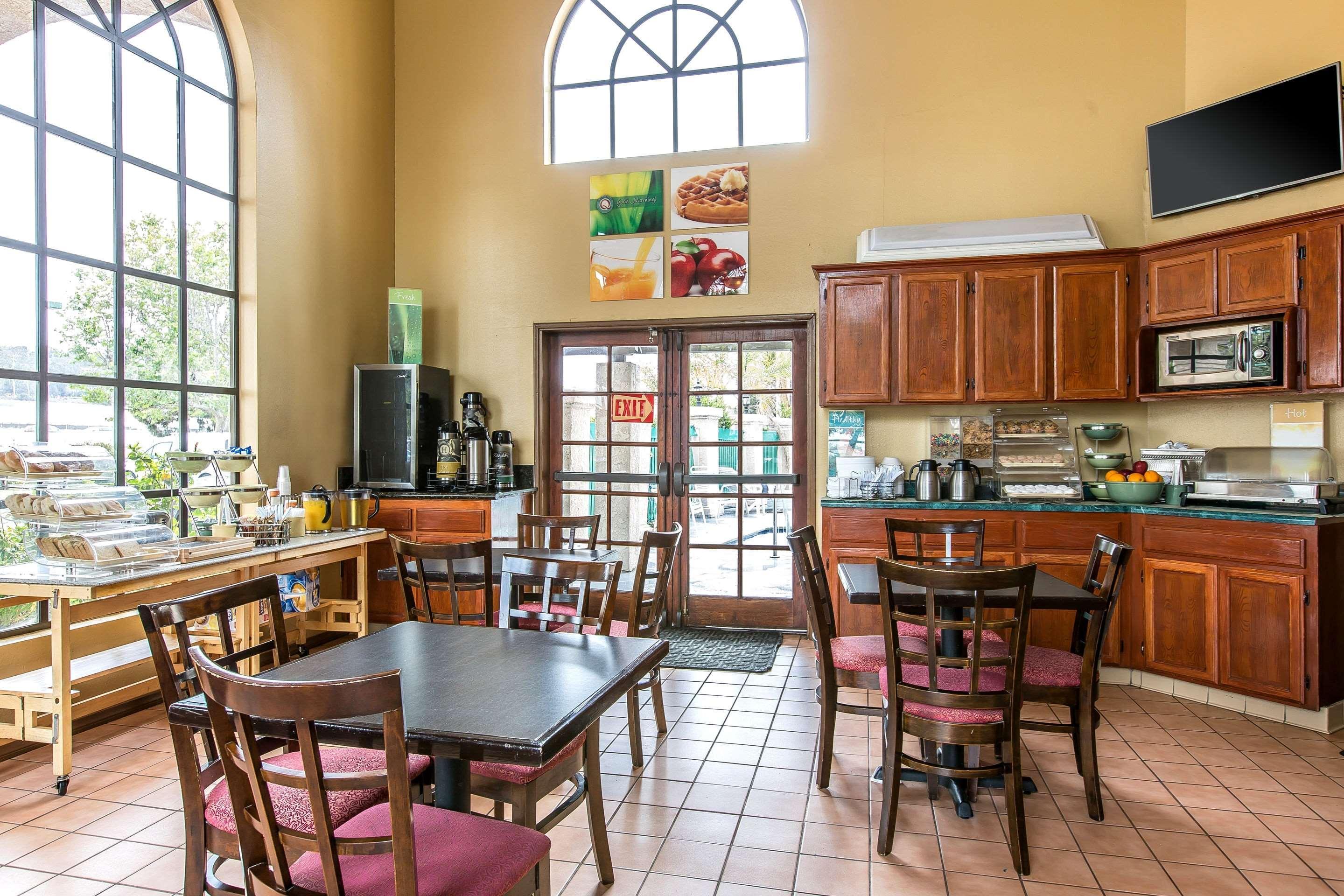 Quality Inn & Suites Camarillo-Oxnard Dış mekan fotoğraf