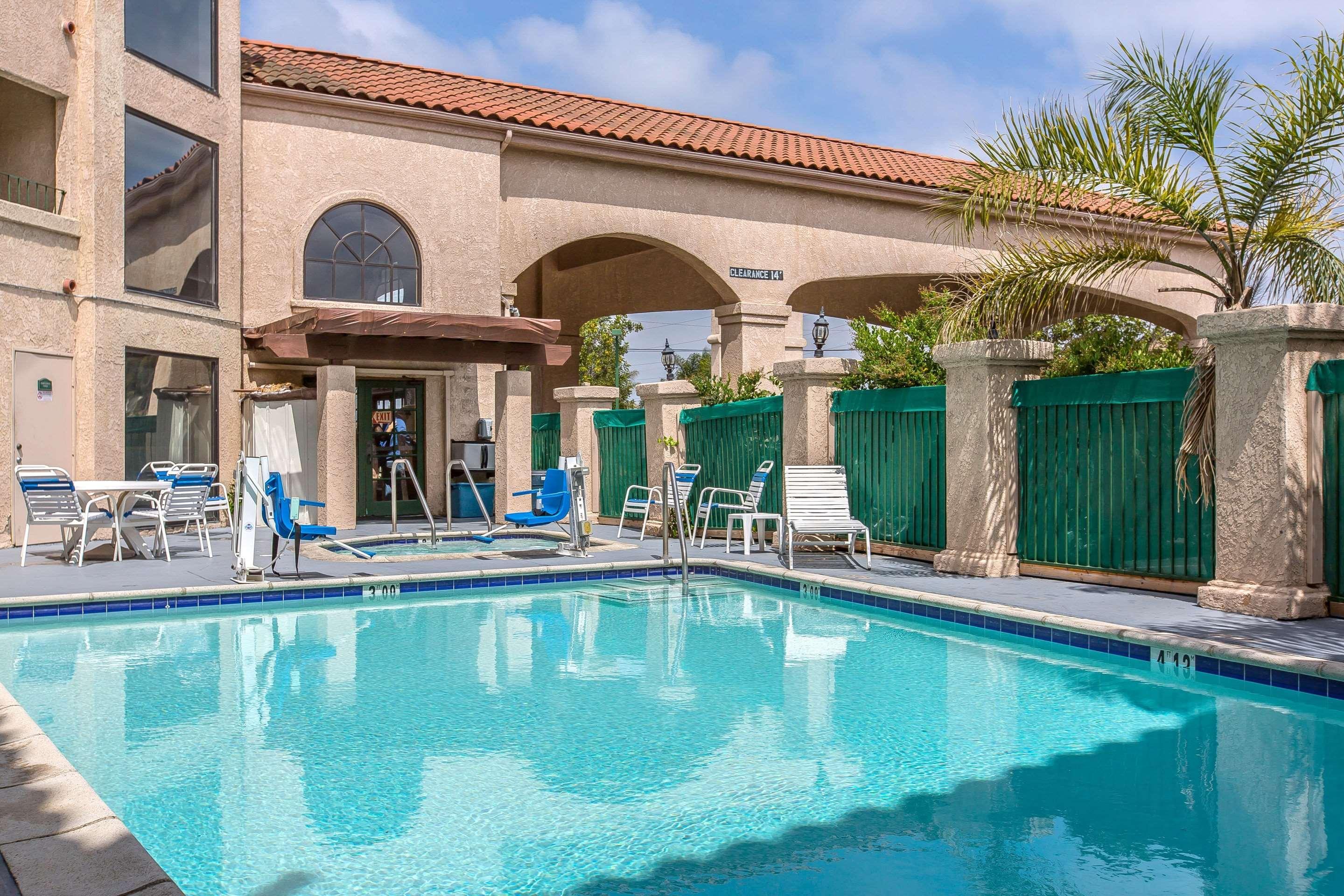 Quality Inn & Suites Camarillo-Oxnard Dış mekan fotoğraf