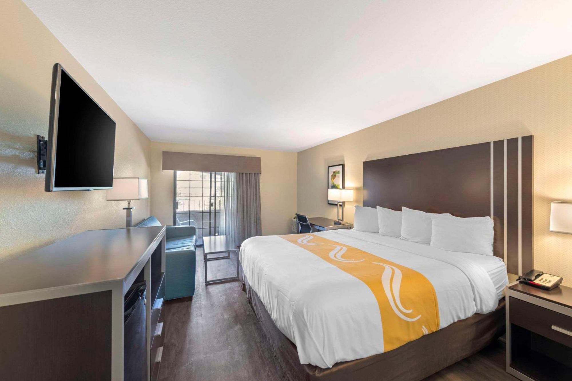 Quality Inn & Suites Camarillo-Oxnard Dış mekan fotoğraf