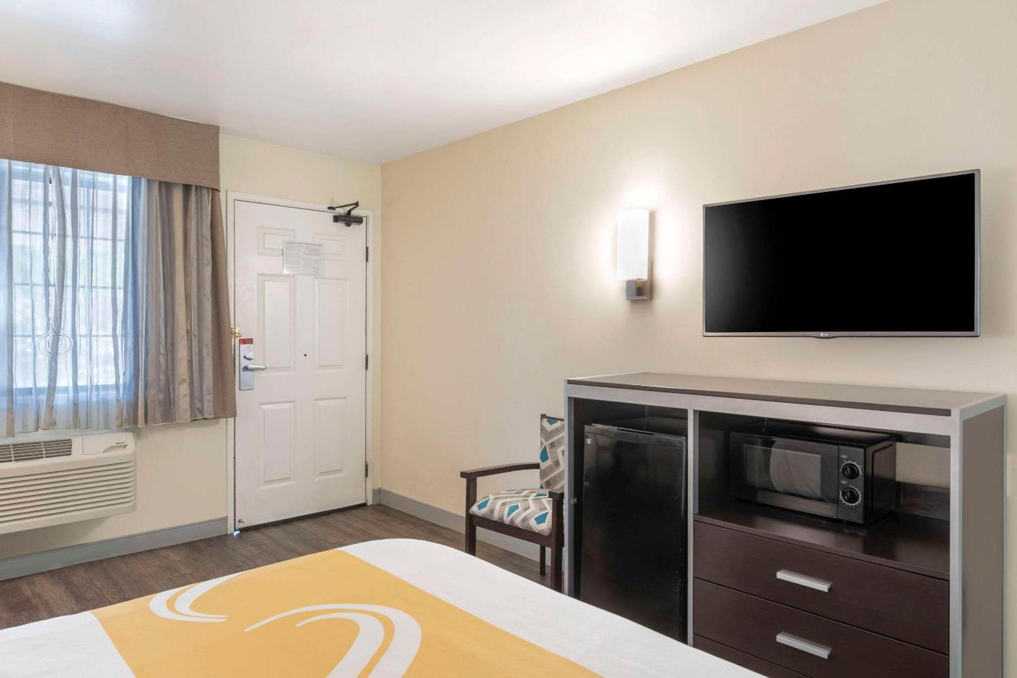 Quality Inn & Suites Camarillo-Oxnard Dış mekan fotoğraf