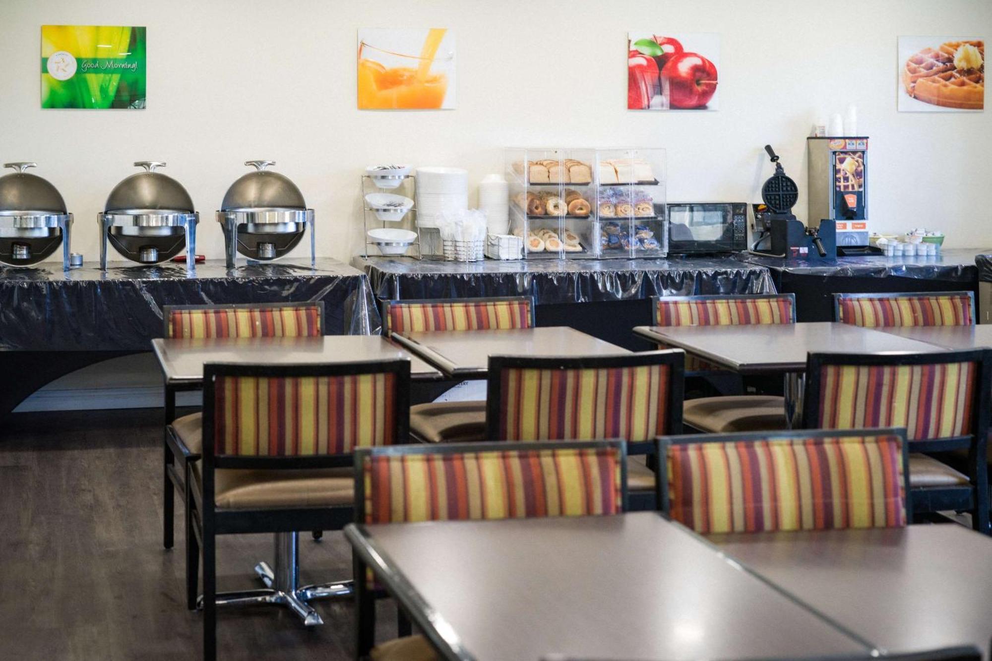 Quality Inn & Suites Camarillo-Oxnard Dış mekan fotoğraf
